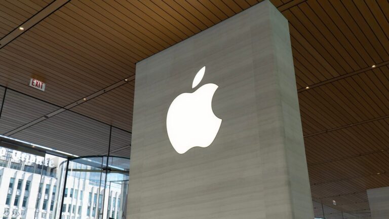 Apple’s market valuation soars more than $150 billion on Friday