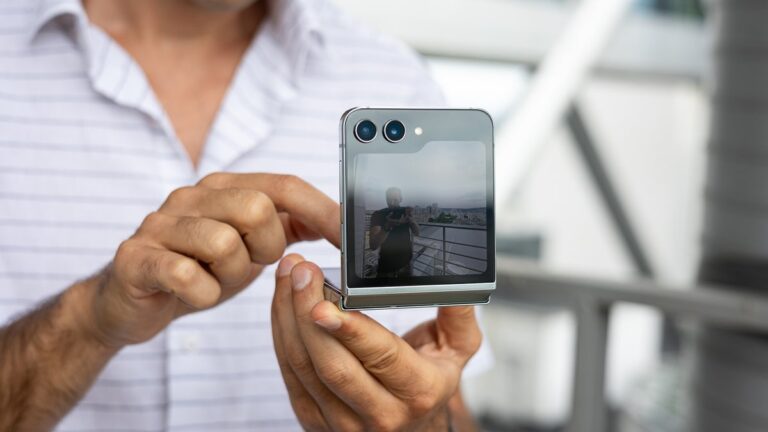 From 30% to 6% share: Samsung’s foldable phones fall off a cliff in this country