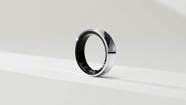 Galaxy Ring could have a built-in “Lost mode” with blinking light to help you find it