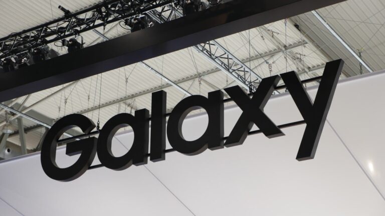 Galaxy S25 series will reportedly use “Battery AI” to squeeze extra battery life out of the phones