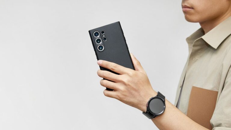 Genius, convenient, protective: meet Pitaka PinButton Case for Galaxy S4 Ultra