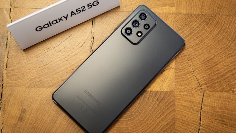 Samsung Galaxy A52 5G starts receiving One UI 6.1 update in the US