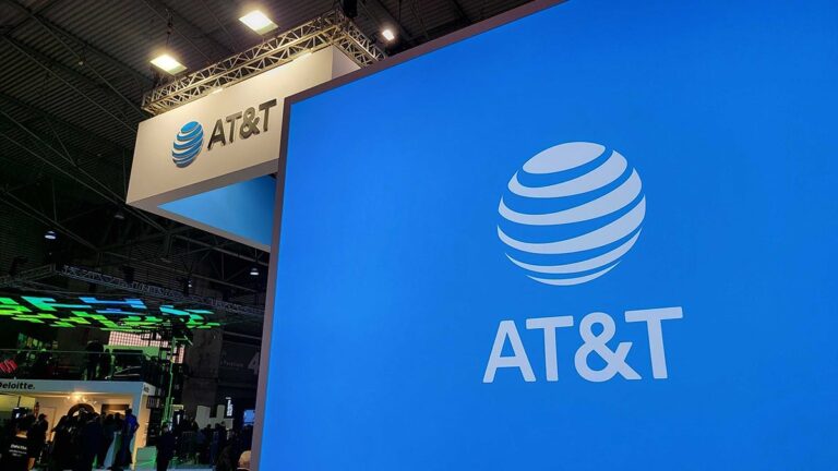 AT&T, following T-Mobile’s footsteps, plans to hike legacy plan pricing in August