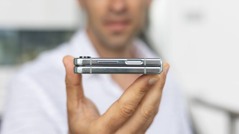 Galaxy Z Flip 6 battery and charging: The rumors so far