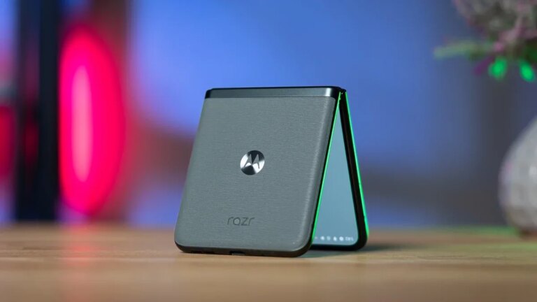 The Motorola Razr 2023 becomes the world’s cheapest foldable after a crazy 43% discount on Amazon