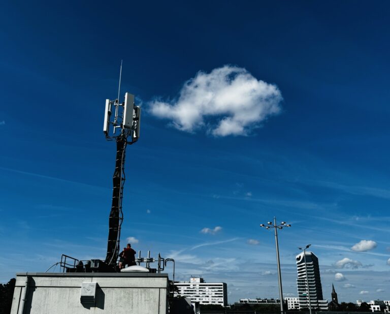Vodafone tackles urban 5G challenges with Ericsson’s compact antennas
