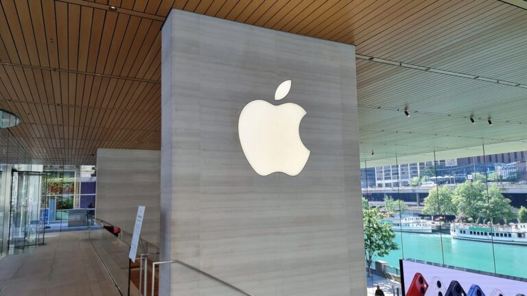 Apple’s profits rise during its fiscal first quarter despite lower than expected iPhone sales
