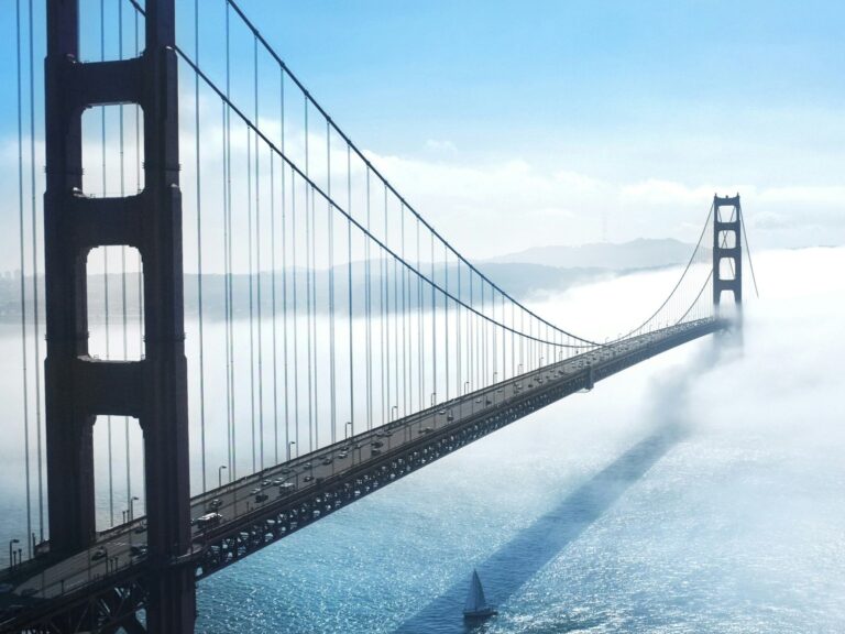 Broadcom silicon bridges AI data centres and edge