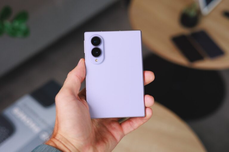 Samsung Galaxy Z Fold 8 Review