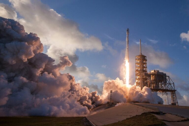 AST SpaceMobile targets beta D2D service with next BlueBird launch